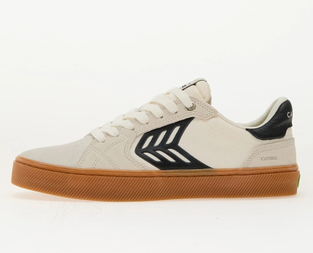 החיבור האישי שלי עם מותג cariuma skate shoes